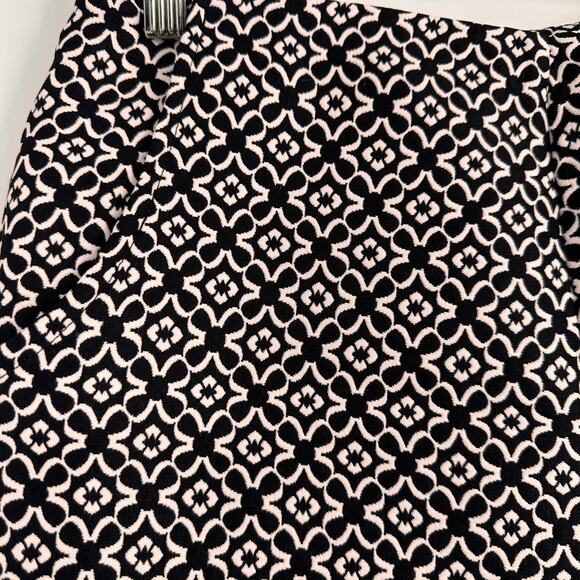 Alythea Black & White High Rise Shorts Size Large - Picture 2 of 5